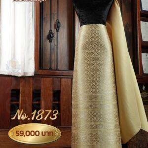 ผ้าชุดยกใหญ่ ลายดุสิตภิรมย์ถมดิ้นทอง No.1873