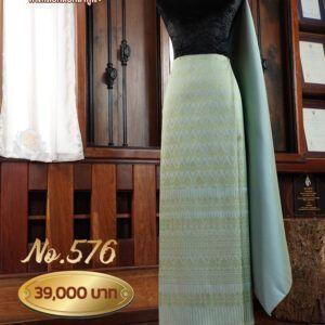 ผ้าชุดยกเล็ก ลายมไหสวรรย์ No.576