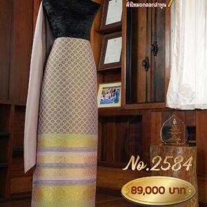ผ้าชุดยกใหญ่ ลายพิกุลบารมี(ทอแยกกาบถมทอง) No.2584